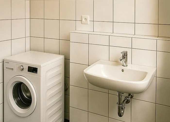 Monteurzimmer24-leuna Pensión *